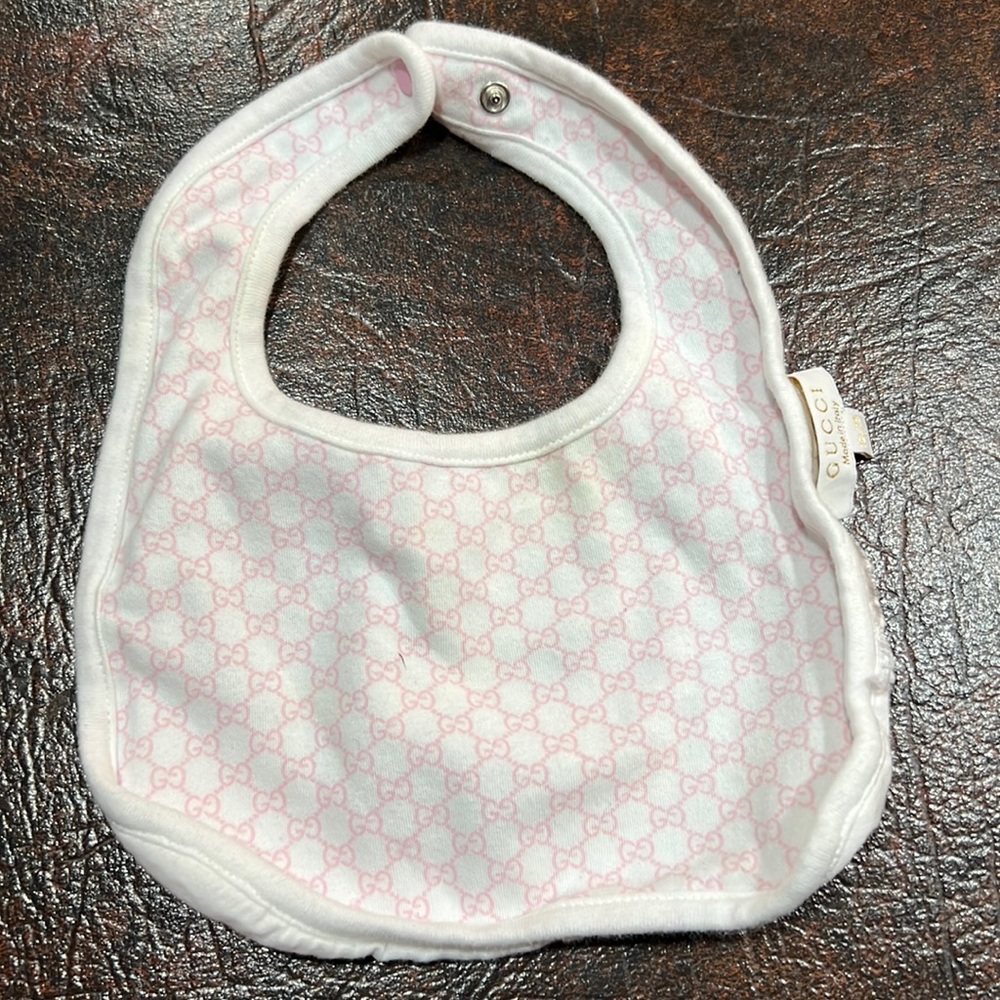 Gucci bib